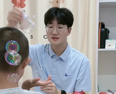 10个孤独症早期预警信号,做家长的千万别忽视!